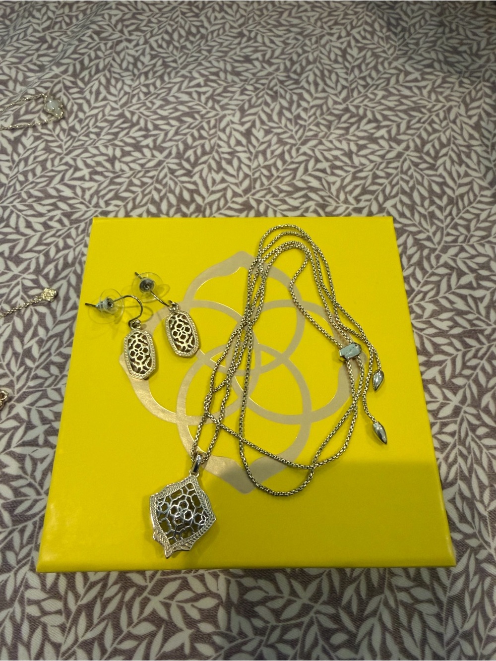 Kendra Scott two tone Filigree Pendant Necklace with Matching Drop Earrings